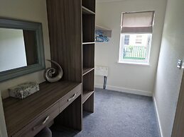 Maple 2 Bedroom Luxury Lodge in Mid Wales