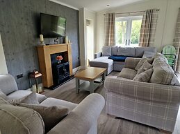 Maple 2 Bedroom Luxury Lodge in Mid Wales