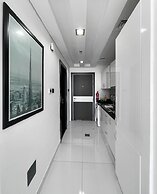 Elegant Studio Golf Course View Bnbmehomes