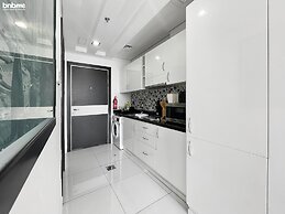 Elegant Studio Golf Course View Bnbmehomes