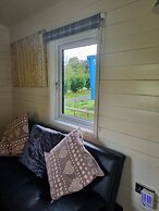 Glamping Hut - Riverview 5