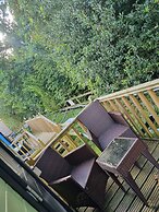 Glamping Hut - Riverview 5