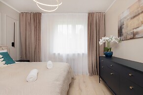 Rozewie Cosy Apartment by Renters