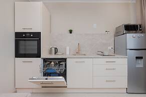 Rozewie Cosy Apartment by Renters