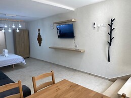 Maya Guest House-GermanColony&BahaiGardn