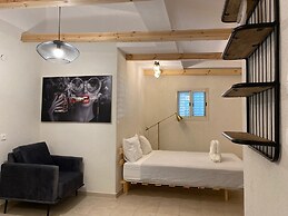 Maya Guest House-GermanColony&BahaiGardn