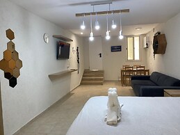 Maya Guest House-GermanColony&BahaiGardn