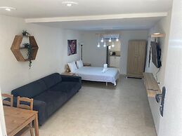 Maya Guest House-GermanColony&BahaiGardn