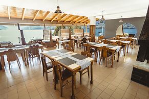 Mascardi Park Lodge & Hotel