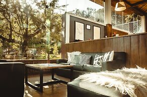 Mascardi Park Lodge & Hotel