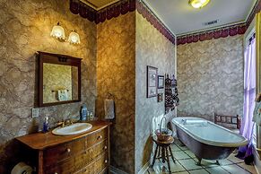 Four Winds Victorian Venue & Suites