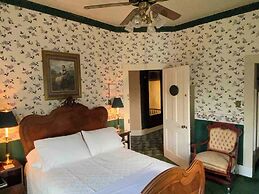 Four Winds Victorian Venue & Suites