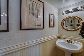 Four Winds Victorian Venue & Suites