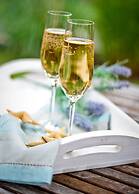 HOVELL HALL  Country B&B