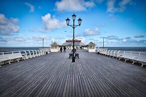 HOVELL HALL  Country B&B