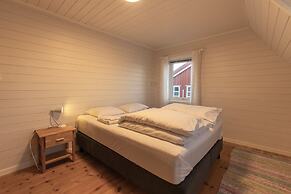 Henningsvær Rorbuer