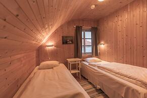 Henningsvær Rorbuer