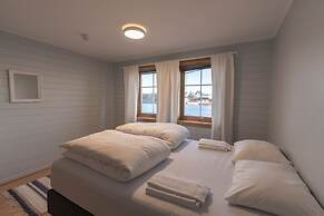 Henningsvær Rorbuer