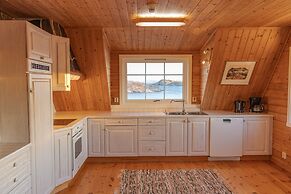 Henningsvær Rorbuer