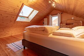 Henningsvær Rorbuer