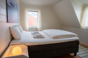 Henningsvær Rorbuer