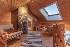 Henningsvær Rorbuer