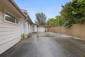 Lakeview Escape with spa - sauna - patio