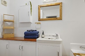 Lakeview Escape with spa - sauna - patio