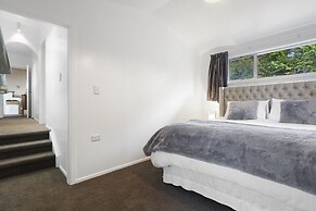 Lakeview Escape with spa - sauna - patio