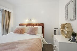 Lakeview Escape with spa - sauna - patio