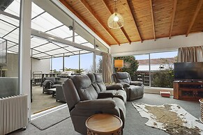 Lakeview Escape with spa - sauna - patio