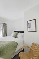 Lakeview Escape with spa - sauna - patio