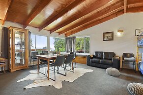 Lakeview Escape with spa - sauna - patio