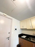 HENRY & ADICHE  EMPERADOR BUILDING