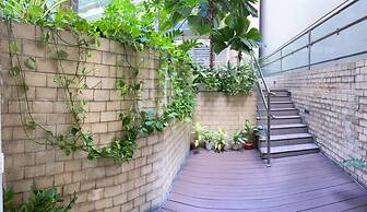 HENRY & ADICHE  EMPERADOR BUILDING