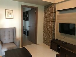 HENRY & ADICHE  EMPERADOR BUILDING