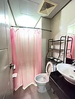 HENRY & ADICHE  EMPERADOR BUILDING