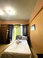 HENRY & ADICHE  EMPERADOR BUILDING