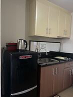 HENRY & ADICHE  EMPERADOR BUILDING