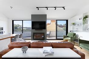 Barangaroo Park Apartments by Urban Rest