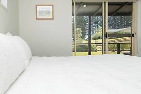 Pitcairn House