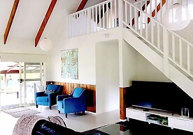 Pitcairn House