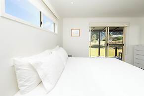 Pitcairn House