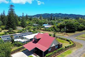 Pitcairn House