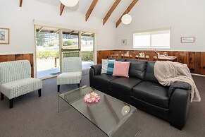 Pitcairn House
