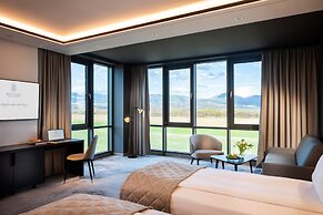 Kings Valley Medical & Spa Hotel