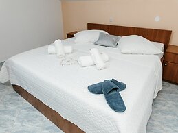 Apartments Dragobratović