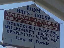 Holiday Home to 17 Persons