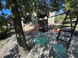 Detached Villa - Sleeps 10 - Pool - Pergola - Playground for Children 