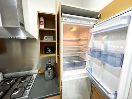 Luxury 3 Bedrooms Entire Flat - Self Check in & Check out